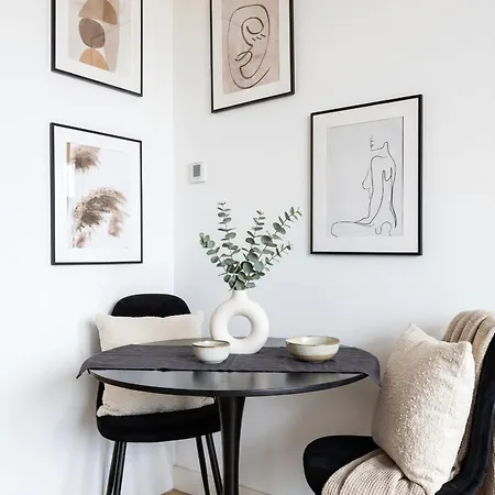 Urban Chic - Great Location - Ovo - Podwale Apartman